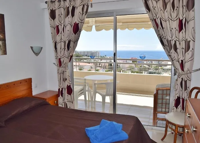 Grande En Playa La Pinta Puerto Colon * Costa Adeje (Tenerife)